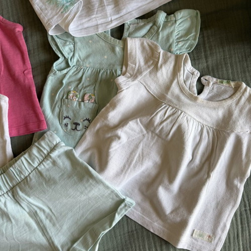 Baby clothes used, pack of 7 pieces with tops and shorts