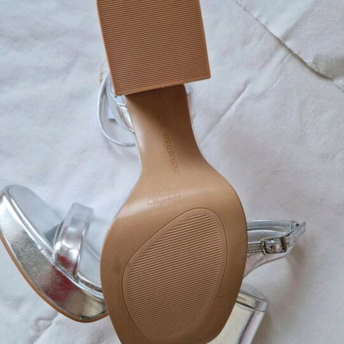 Stradivarius silver sandals size 37 new, unworn