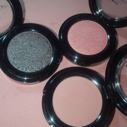 Max Factor Nyx Radiant set like new