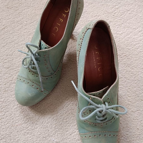Oxford shoes by Office size 38 mint green like new