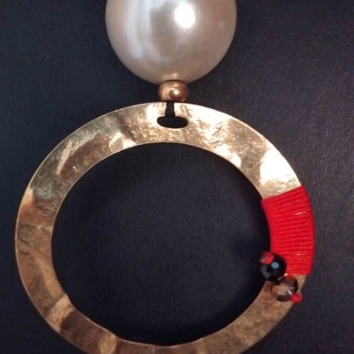 Handmade necklace 60 cm with pearl like new, black