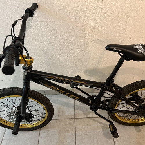 BMX Bullet bike with front and rear disc brakes