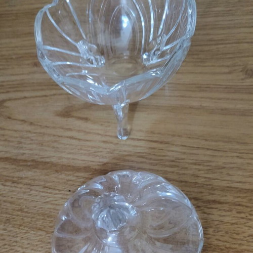 Small carved glass fondant dish with legs and lid
