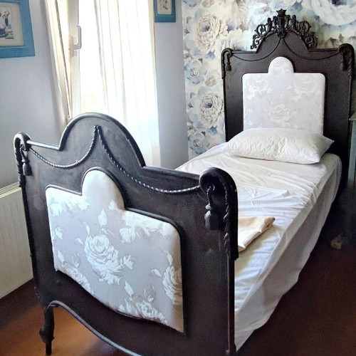 Antique Italian Rococo Revival Twin Beds Set 19th Century Refurbished