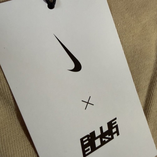 Nike X Billie Eilish tee new, beige, size M