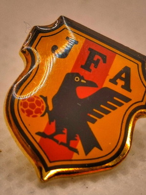 Collectible pin of Japan Football Association like new