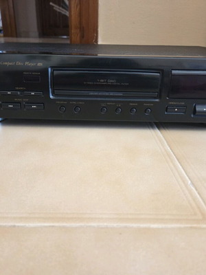 CD Player TEAC CD-P1800 μεταχειρισμένο Hi-Fi Compact Disc Player