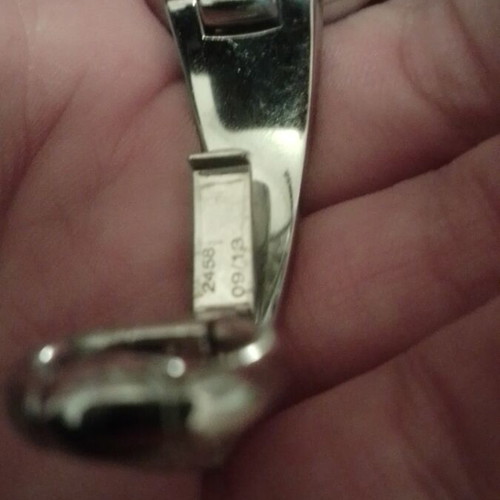 Gucci women's watch used, small and elegant, gray