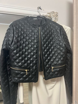 Τζάκετ Δερματίνη Zara κοντό, σε άριστη κατάσταση, μέγεθος XS