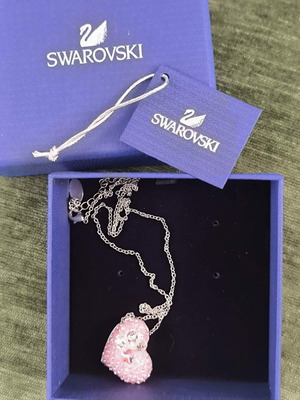 Swarovski ροζ κολιέ καρδιά με κρύσταλλα, καινούργιο, με κουτί