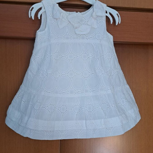 White Zara baby dress like new with diaper shorts 12-18 months