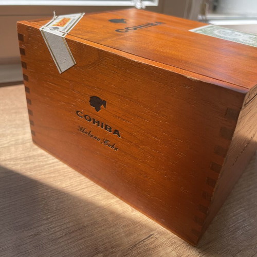 Cohiba Siglo VI Wooden Cigar Box used, original cedar wood