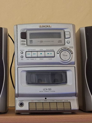 Aiwa ηχοσύστημα μεταχειρισμένο με ραδιόφωνο και κασέτα