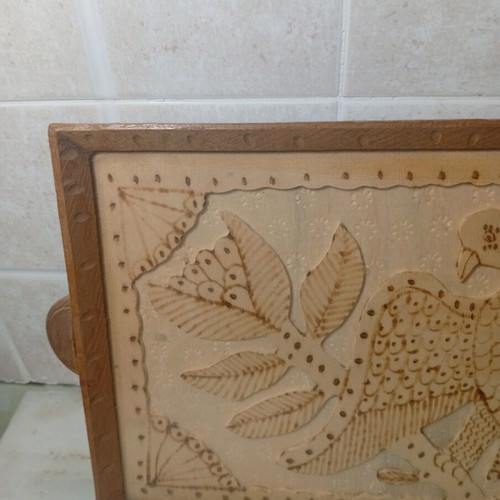 Vintage wood-carved plate like new with double-headed eagle
