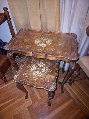 Vintage Florentine Nesting Coffee Tables Set of 2 used