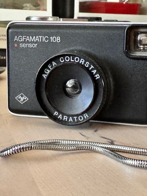 Agfamatic 108 Sensor vintage film camera like new