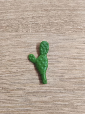 Playmobil cactus small used, good condition
