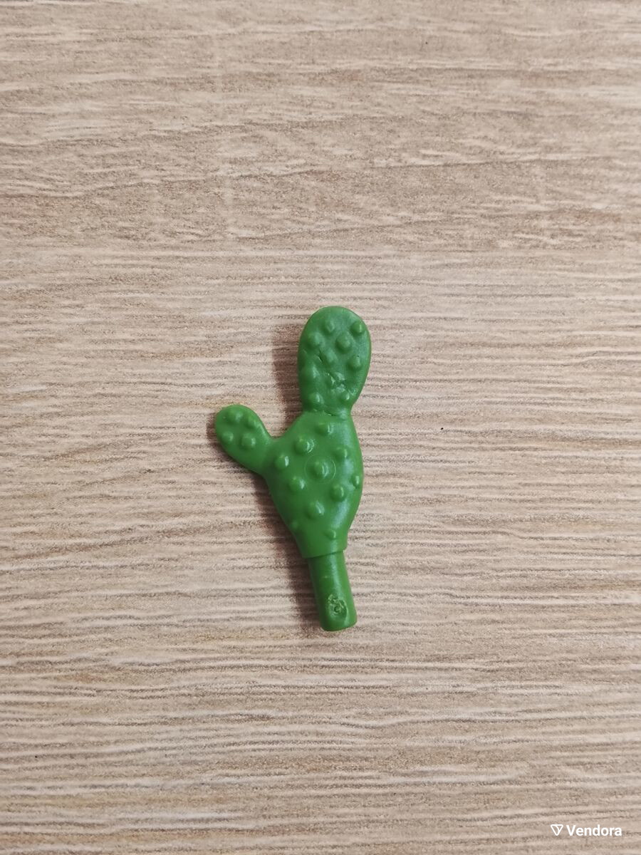 Playmobil cactus small used, good condition -  0,20 - Vendora.cy