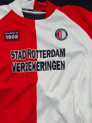 Feyenoord Kappa jersey like new, size Medium