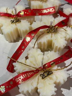 Christmas scented soy candle new, snowflake shape