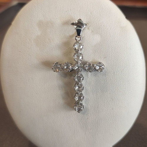White gold K18 cross with 2.1 ct diamonds new