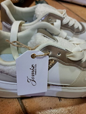 Casual athletic shoes size 39 new Greek origin