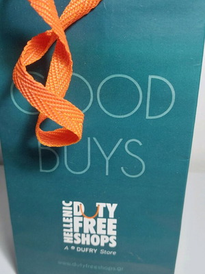 Duty free paper gift bag like new, small size