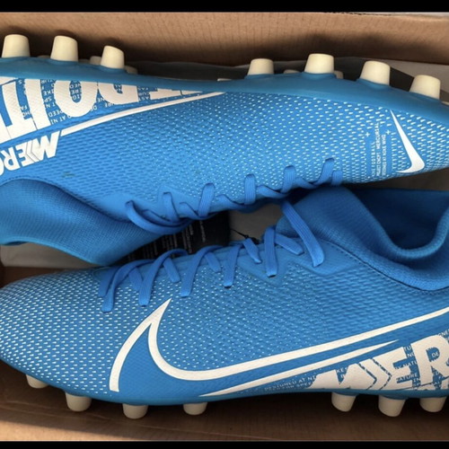 Nike men's football shoes, blue, size 40, new