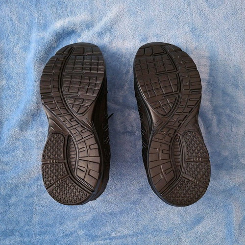 Men's sports sneakers size 43, black