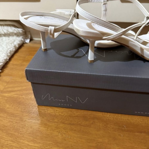 Envie white sandals with unique heel