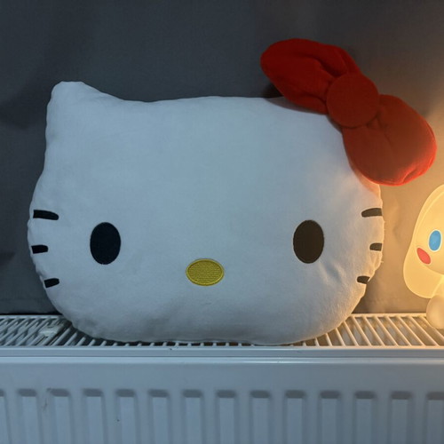 Hello Kitty Head Plush like new, 35x25cm