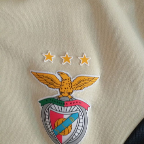 Benfica zip up hoodie like new, authentic