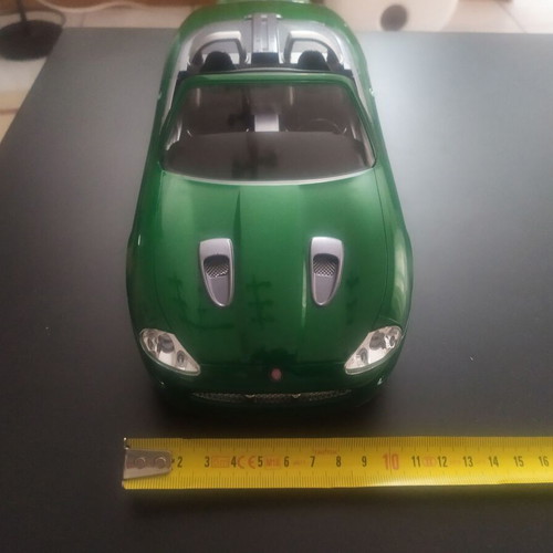 Collectible Jaguar XKR Roadster James Bond 007 car like new