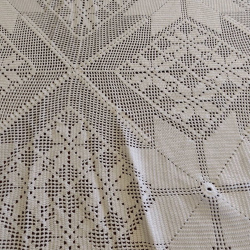 Handmade knitted blanket 190x200 like new