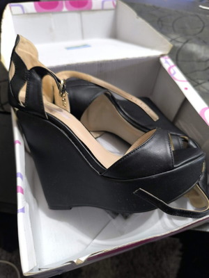 Platform sandals, size 39, black