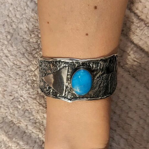 Silver handmade bracelet with turquoise like new