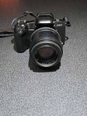 Pentax PZ-10 (Z-10) 35mm SLR analog camera used with zoom lens