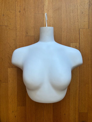 Dislay hanging bust like new for displaying blouses and dresses