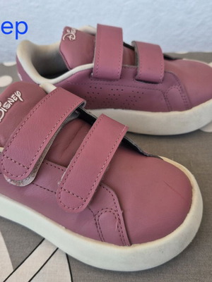Adidas sneakers for girls used, size 26, sporty