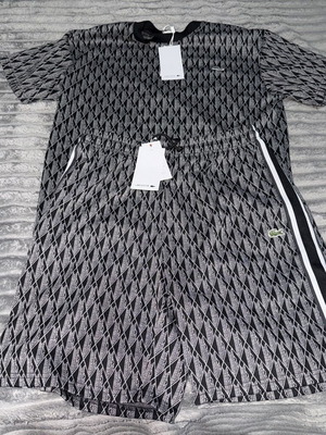 Lacoste set new, available in all sizes