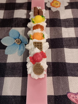 Λαμπάδα χειροποίητη ροζ πλακέ 21 cm με άρωμα Bubble Gum