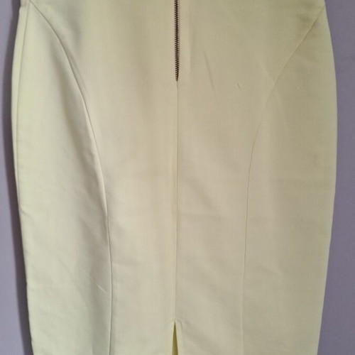Pencil skirt Lynne used, yellow fitted with back slit, size S