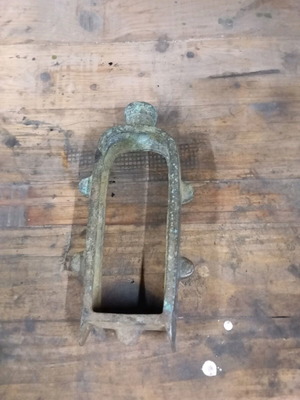 Metal mold used for metal casting with sand