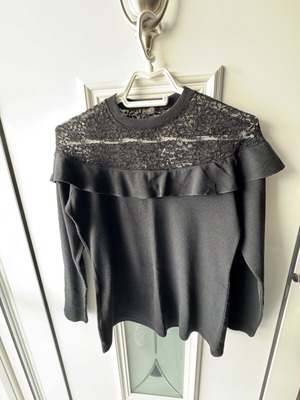 Lace blouse black, like new, sizes XXL-XXXL