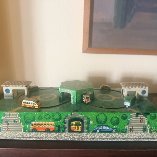 Vintage Wind-Up Lithographed Tin Toy Speedway Traffic Game used