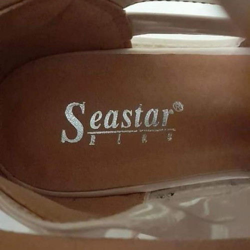 Seastar beige patent leather ankle boots new, size 39