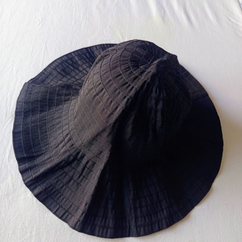 Black Women's Sun Hat with Wide Brim and Pleated Weave One Size