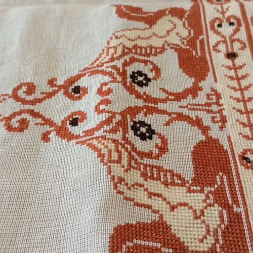 Embroidered handmade table runner new, size 117x48