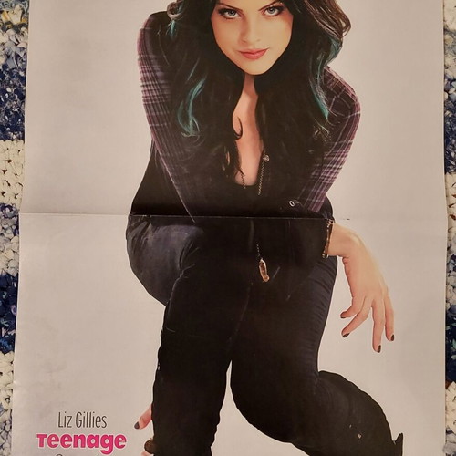 Justin Bieber & Liz Gillies poster like new, size 40.5x28.5