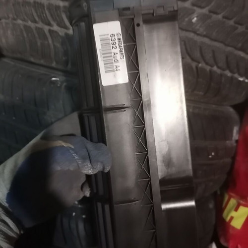 Central air vent used for Audi Volkswagen Passat heating console